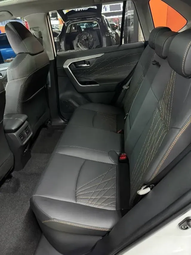 2024 Toyota RAV4 2.5L 178HP L4 E-CVT Hybrid,autocango,china used car exporter,china ev exporter,chinese used car exporter,chinese used ev exporter