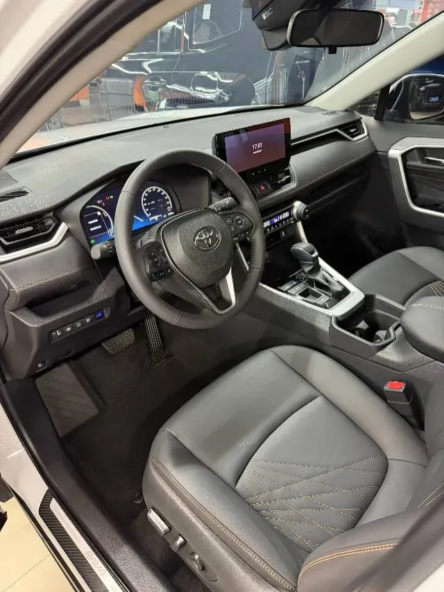 2024 Toyota RAV4 2.5L 178HP L4 E-CVT Hybrid,autocango,china used car exporter,china ev exporter,chinese used car exporter,chinese used ev exporter