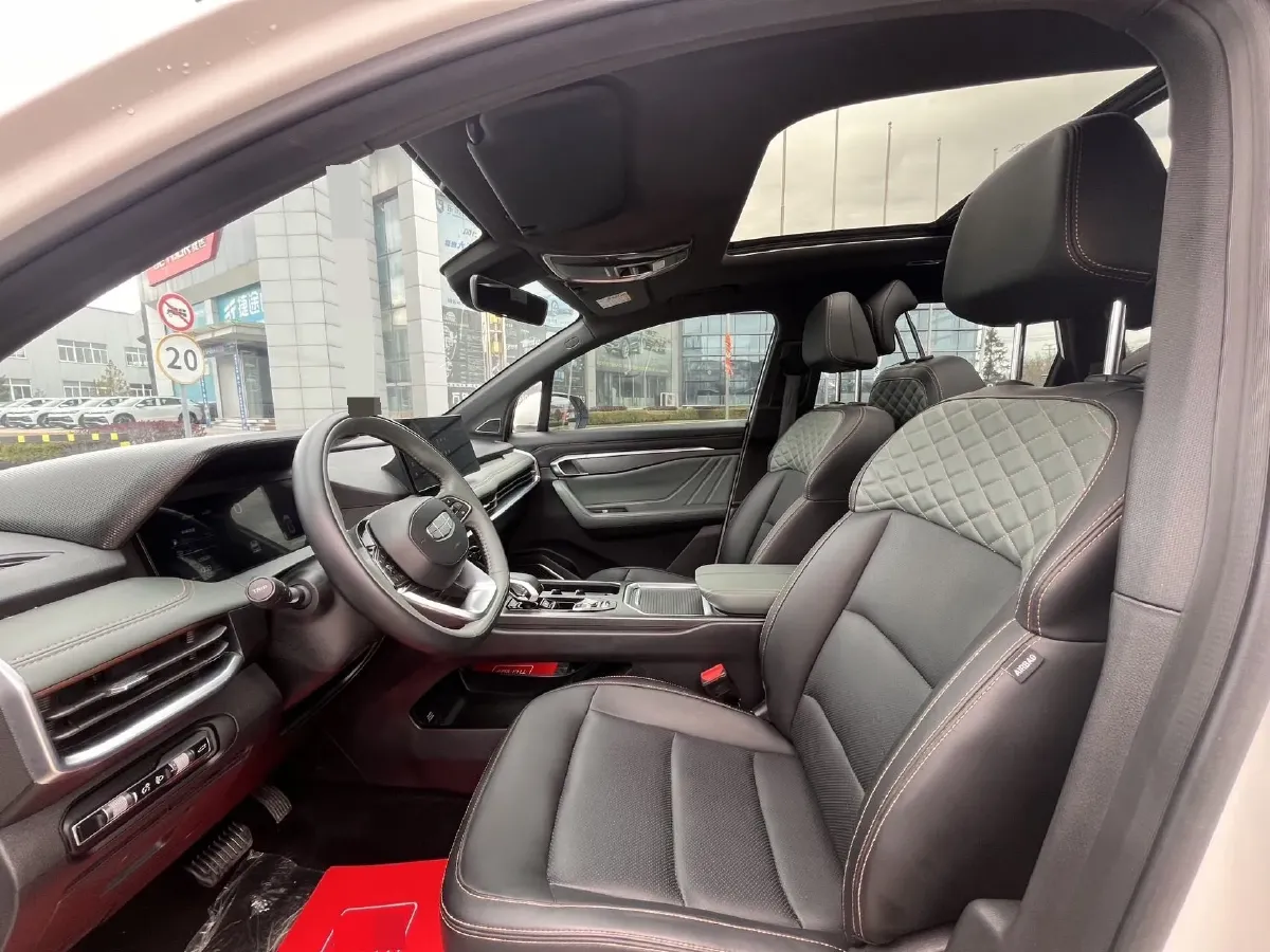 2023 Geely Okavango L 2.0T 218HP L4 7DCT,autocango,china used car exporter,china ev exporter,chinese used car exporter,chinese used ev exporter