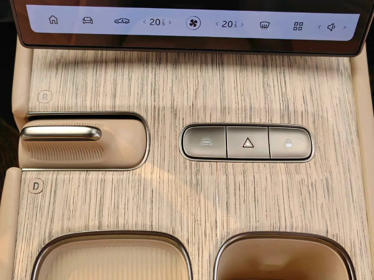 2021 Volkswagen ID.6 Crozz BEV 84.8KWH,autocango,china used car exporter,china ev exporter,chinese used car exporter,chinese used ev exporter