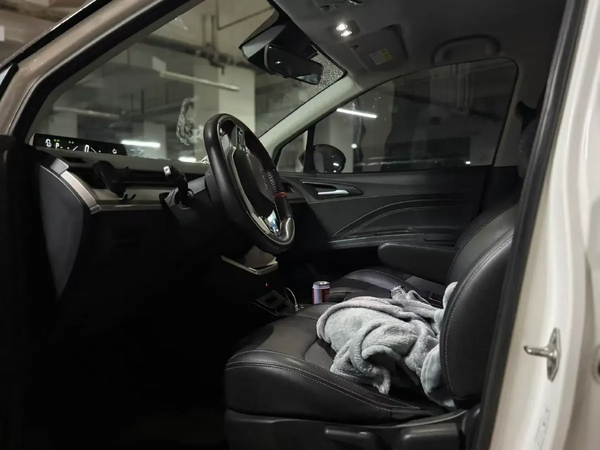 2022 MG 5 1.5L 120HP L4 CVT,autocango,china used car exporter,china ev exporter,chinese used car exporter,chinese used ev exporter