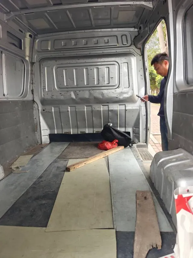 2019 MAXUS XinTu V80 2.5T 136HP L4 6MT,autocango,china used car exporter,china ev exporter,chinese used car exporter,chinese used ev exporter