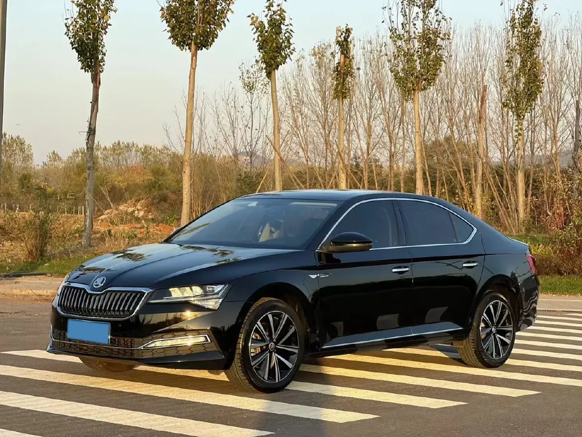 2022 Skoda Superb 1.4T 150HP L4 7DCT,autocango,china used car exporter,china ev exporter,chinese used car exporter,chinese used ev exporter