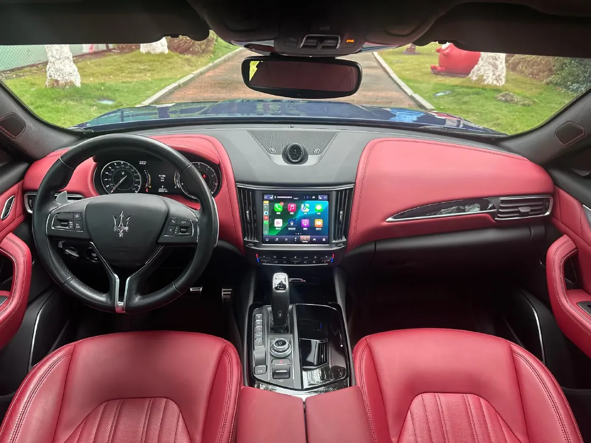 2022 Maserati Levante 2.0T 330HP L4 8AT,autocango,china used car exporter,china ev exporter,chinese used car exporter,chinese used ev exporter