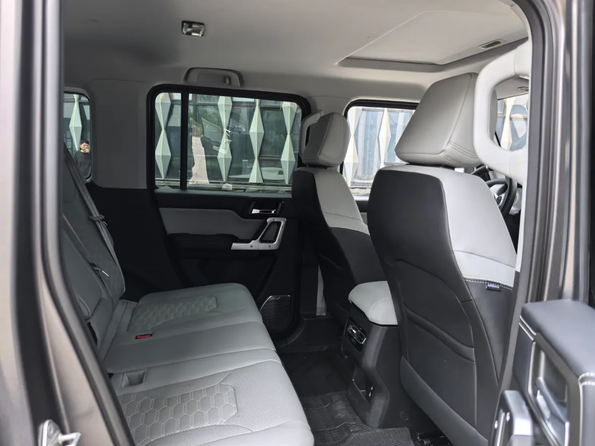 2024 212 212 T01 2.0T 252HP L4 8AT,autocango,china used car exporter,china ev exporter,chinese used car exporter,chinese used ev exporter