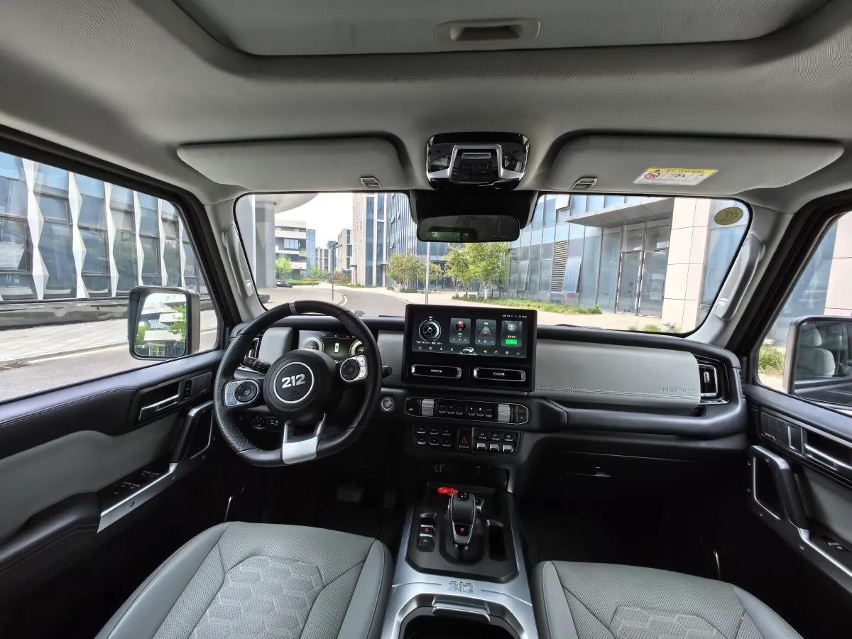 2024 212 212 T01 2.0T 252HP L4 8AT,autocango,china used car exporter,china ev exporter,chinese used car exporter,chinese used ev exporter