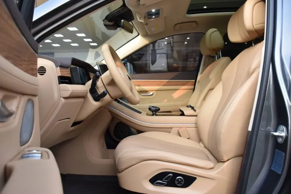 2024 Ford Transit 2.0T 143HP L4 9AT,autocango,china used car exporter,china ev exporter,chinese used car exporter,chinese used ev exporter