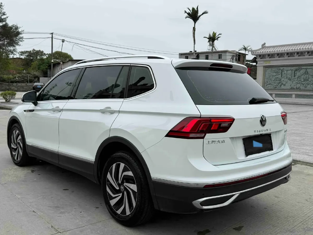2023 Volkswagen Tiguan L 1.5T 160HP L4 7DCT,autocango,china used car exporter,china ev exporter,chinese used car exporter,chinese used ev exporter