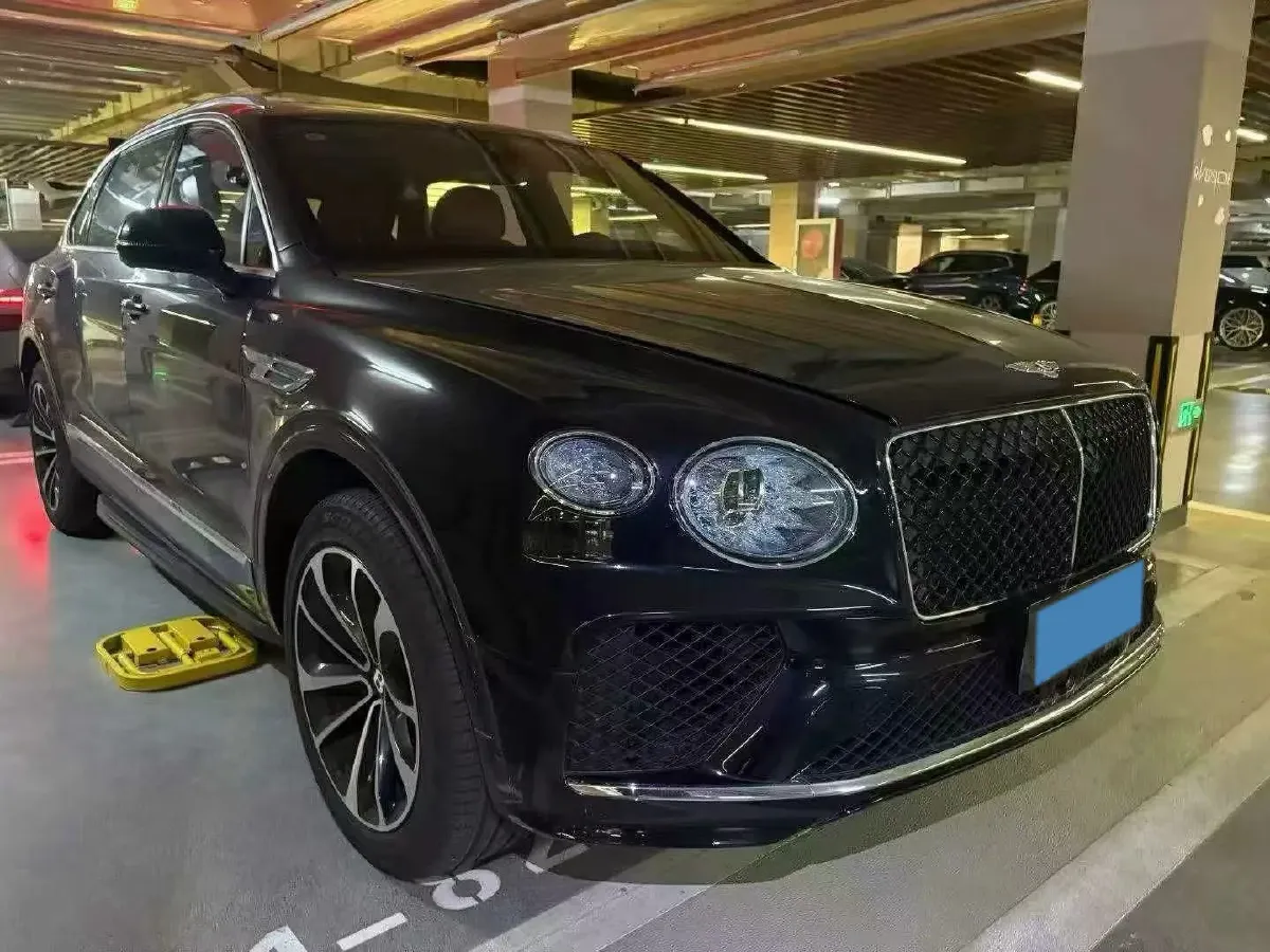 2024 Bentley Bentayga 4.0T 550HP V8 8AT,autocango,china used car exporter,china ev exporter,chinese used car exporter,chinese used ev exporter