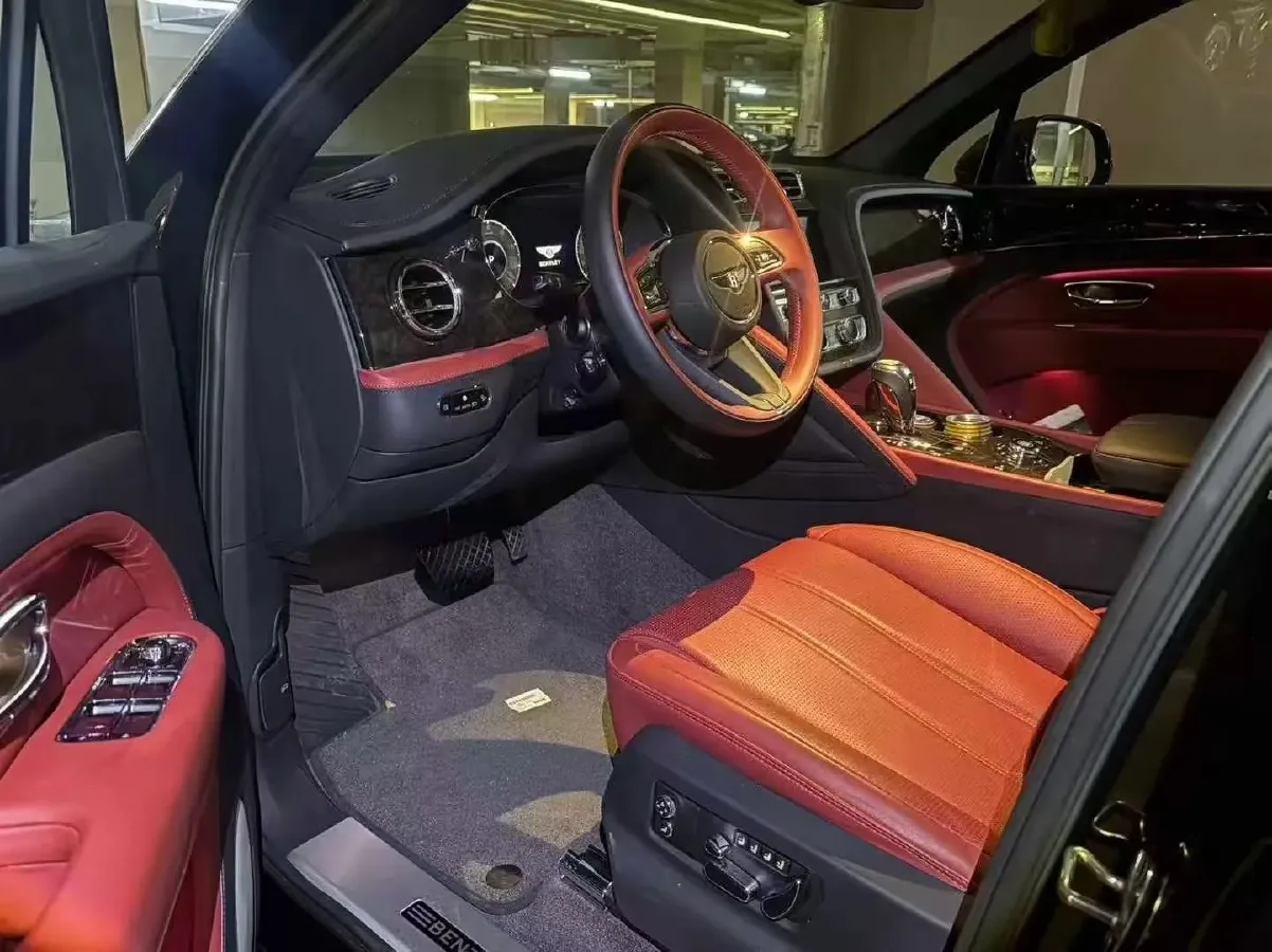 2024 Bentley Bentayga 4.0T 550HP V8 8AT,autocango,china used car exporter,china ev exporter,chinese used car exporter,chinese used ev exporter