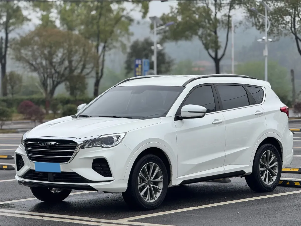 2020 Jetour X70 1.5T 156HP L4 6MT,autocango,china used car exporter,china ev exporter,chinese used car exporter,chinese used ev exporter