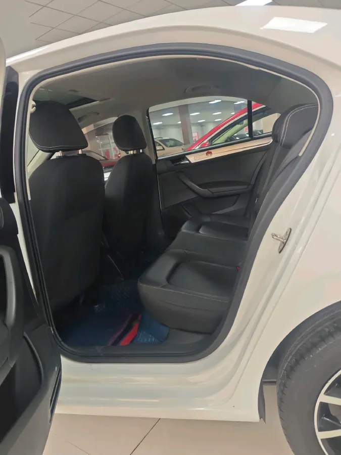 2020 Skoda Rapid 1.5L 112HP L4 6AT,autocango,china used car exporter,china ev exporter,chinese used car exporter,chinese used ev exporter