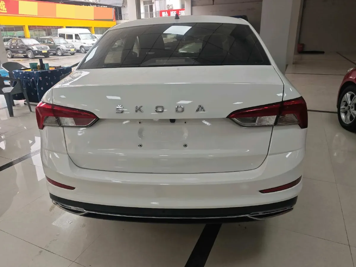 2020 Skoda Rapid 1.5L 112HP L4 6AT,autocango,china used car exporter,china ev exporter,chinese used car exporter,chinese used ev exporter