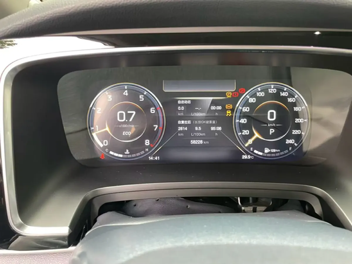 2021 GAC Trumpchi M8 2.0T 252HP L4 8AT,autocango,china used car exporter,china ev exporter,chinese used car exporter,chinese used ev exporter