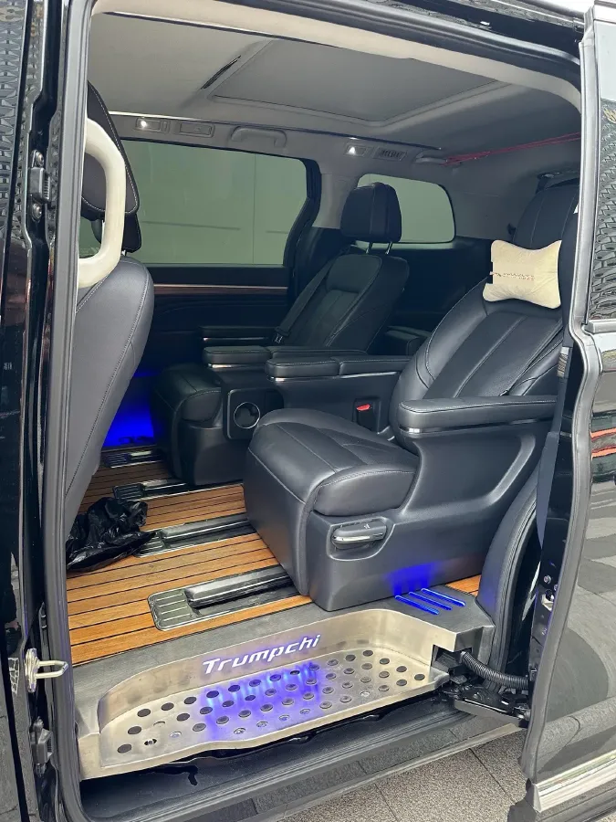 2021 GAC Trumpchi M8 2.0T 252HP L4 8AT,autocango,china used car exporter,china ev exporter,chinese used car exporter,chinese used ev exporter