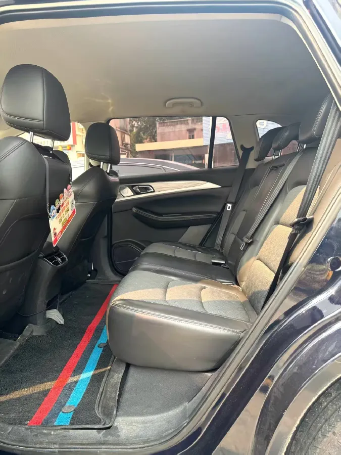 2022 Roewe RX5 MAX 2.0T 231HP L4 8AT,autocango,china used car exporter,china ev exporter,chinese used car exporter,chinese used ev exporter