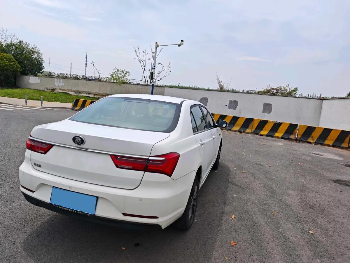 2019 BYD Qin 1.5L 109HP L4 CVT,autocango,china used car exporter,china ev exporter,chinese used car exporter,chinese used ev exporter