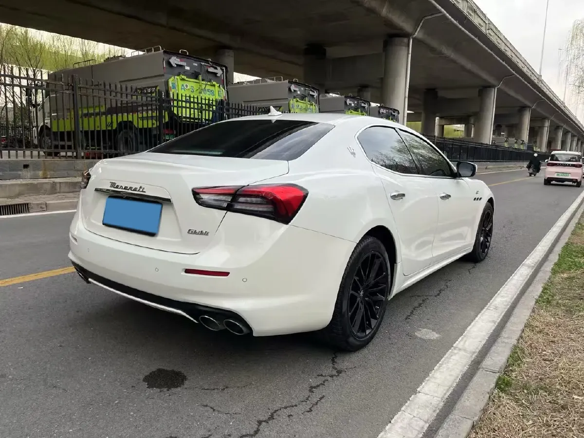 2022 Audi Q7 2.0T 245HP L4 8AT,autocango,china used car exporter,china ev exporter,chinese used car exporter,chinese used ev exporter