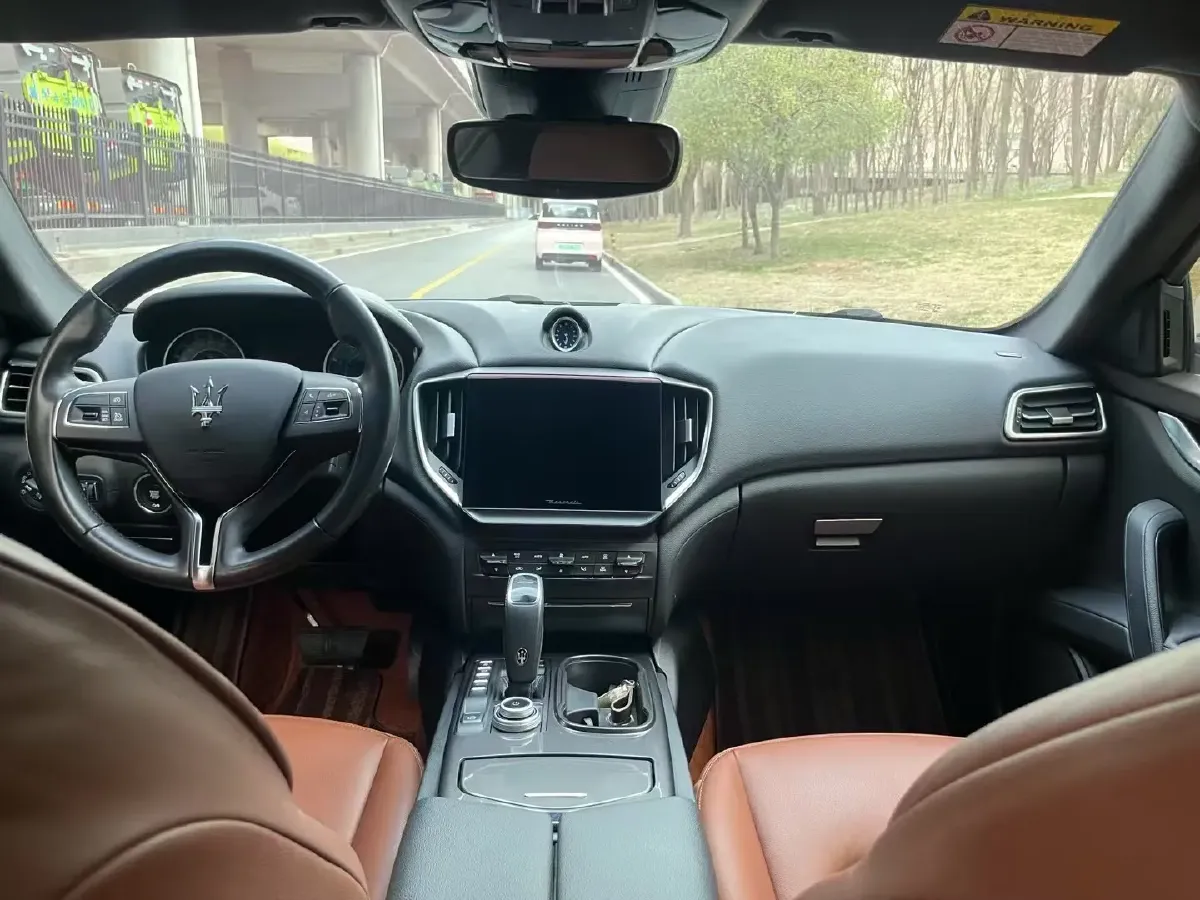 2022 Audi Q7 2.0T 245HP L4 8AT,autocango,china used car exporter,china ev exporter,chinese used car exporter,chinese used ev exporter