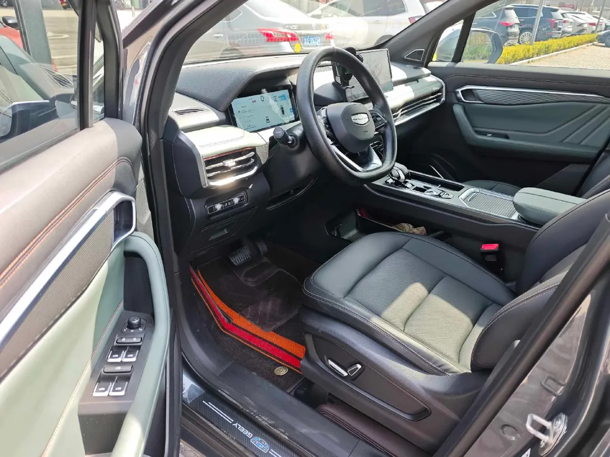 2023 Geely Okavango L 2.0T 218HP L4 7DCT,autocango,china used car exporter,china ev exporter,chinese used car exporter,chinese used ev exporter