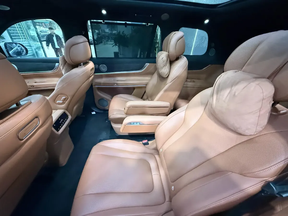 2024 AITO AITO M9 1.5T 152HP L4 REEV 52KWH,autocango,china used car exporter,china ev exporter,chinese used car exporter,chinese used ev exporter