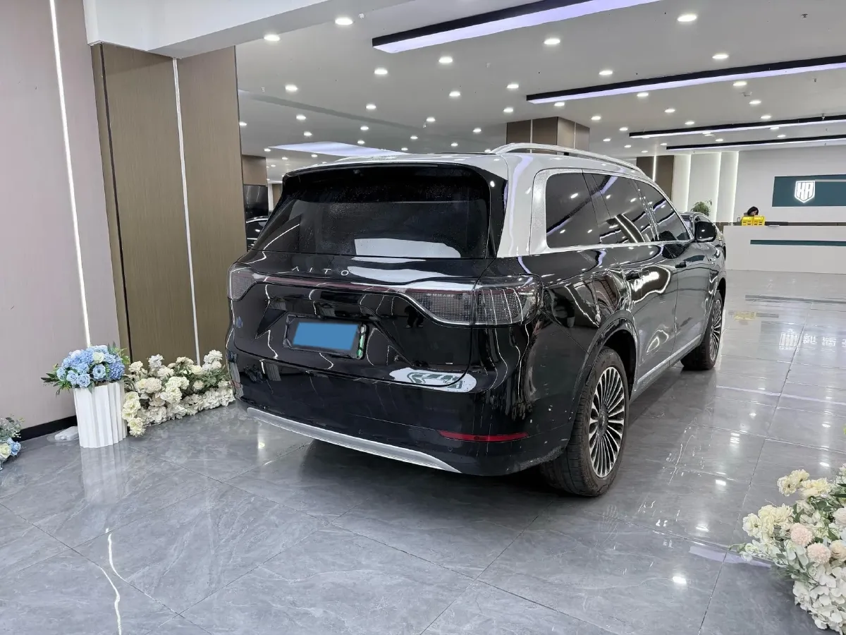 2024 AITO AITO M9 1.5T 152HP L4 REEV 52KWH,autocango,china used car exporter,china ev exporter,chinese used car exporter,chinese used ev exporter