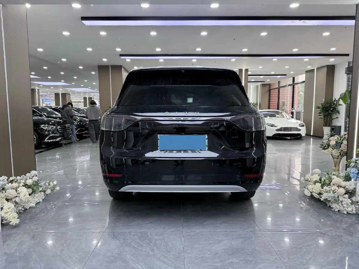 2024 AITO AITO M9 1.5T 152HP L4 REEV 52KWH,autocango,china used car exporter,china ev exporter,chinese used car exporter,chinese used ev exporter