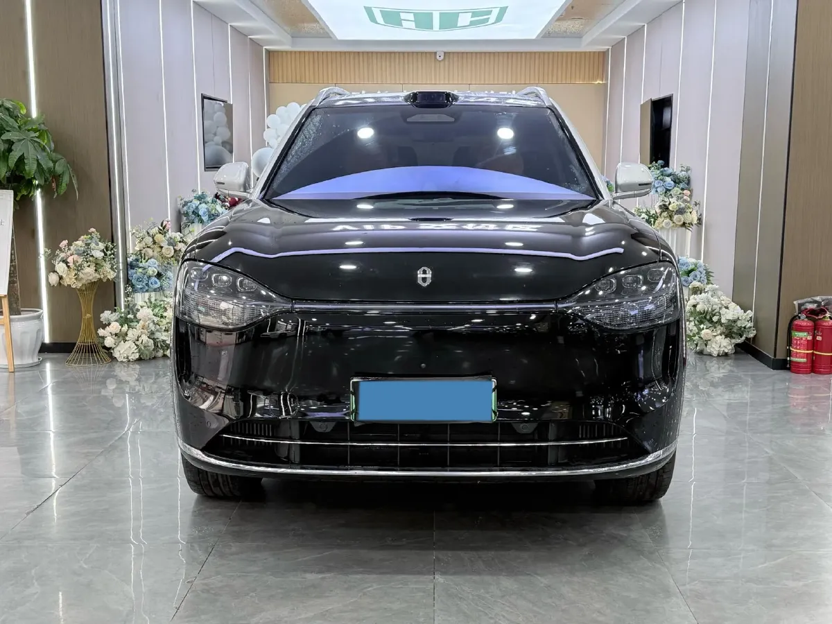 2024 AITO AITO M9 1.5T 152HP L4 REEV 52KWH,autocango,china used car exporter,china ev exporter,chinese used car exporter,chinese used ev exporter
