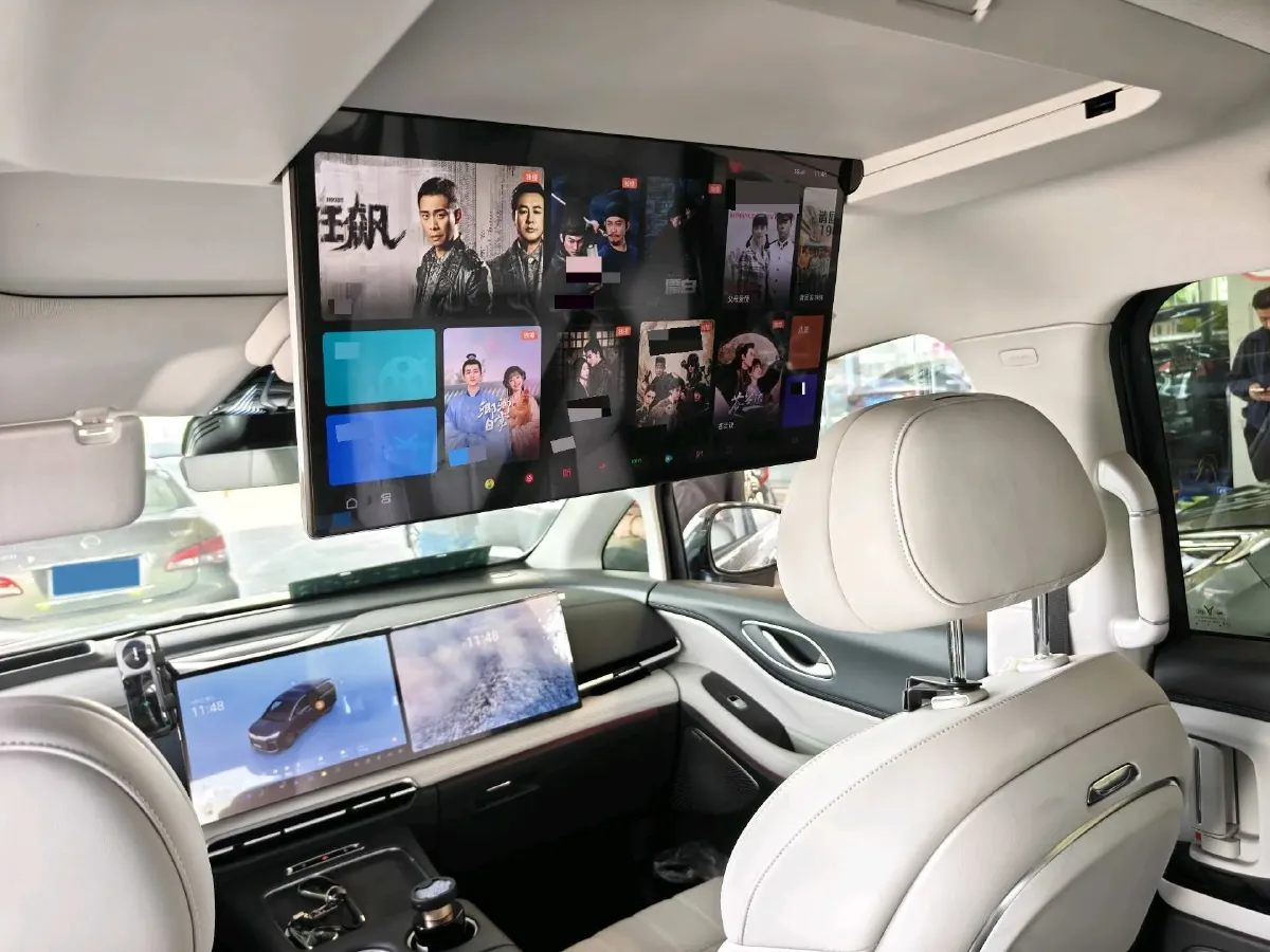 2025 Voyah Dream 1.5T 150HP L4 PHEV 41.7KWH,autocango,china used car exporter,china ev exporter,chinese used car exporter,chinese used ev exporter