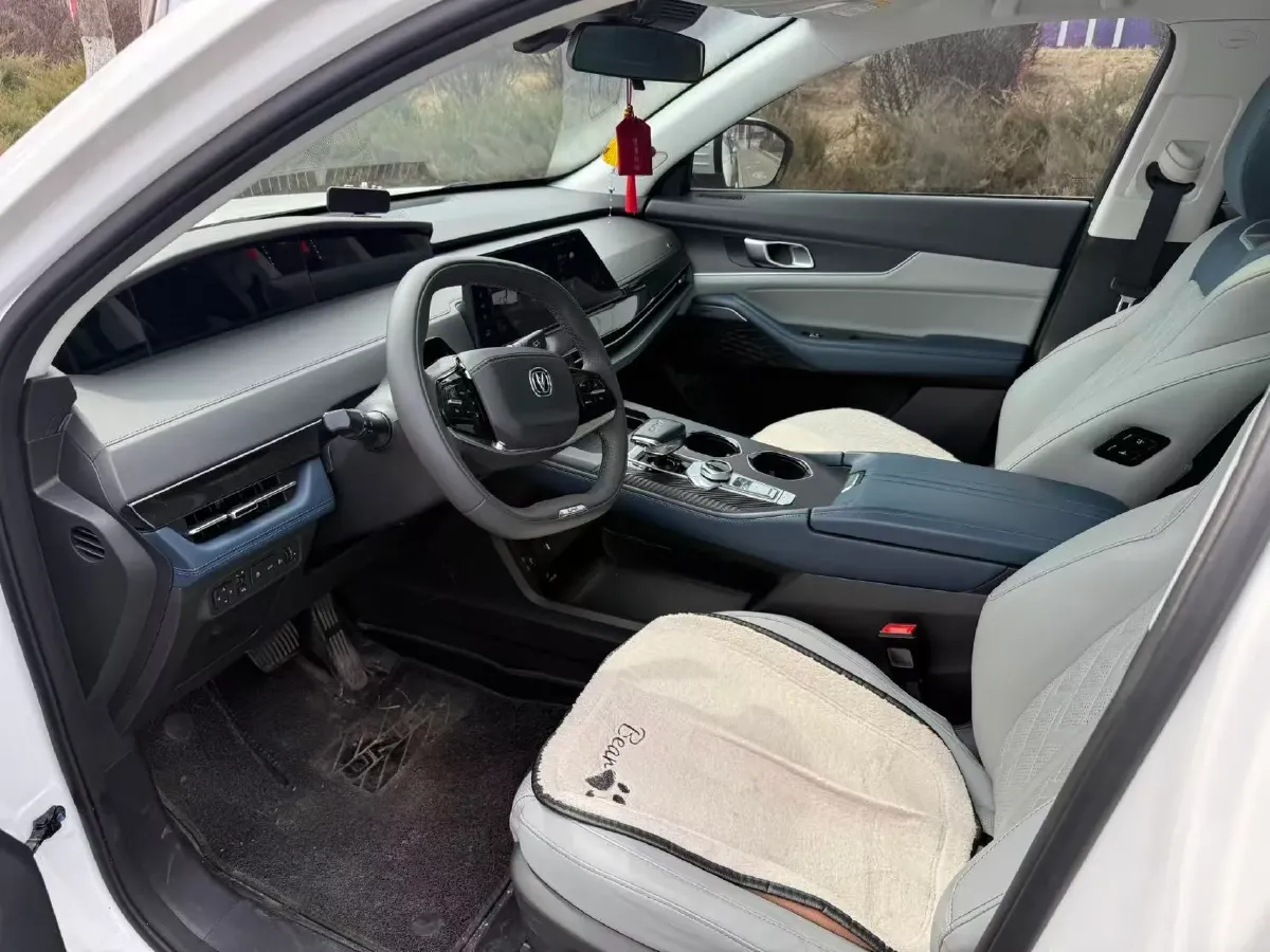 2023 ChangAn UNI-K iDD 1.5T 170HP L4 6TCT PHEV 28.39KWH,autocango,china used car exporter,china ev exporter,chinese used car exporter,chinese used ev exporter