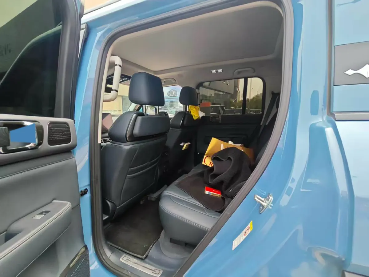 2023 FangChengBao Bao 5 1.5T 194HP L4 E-CVT PHEV 31.8KWH,autocango,china used car exporter,china ev exporter,chinese used car exporter,chinese used ev exporter