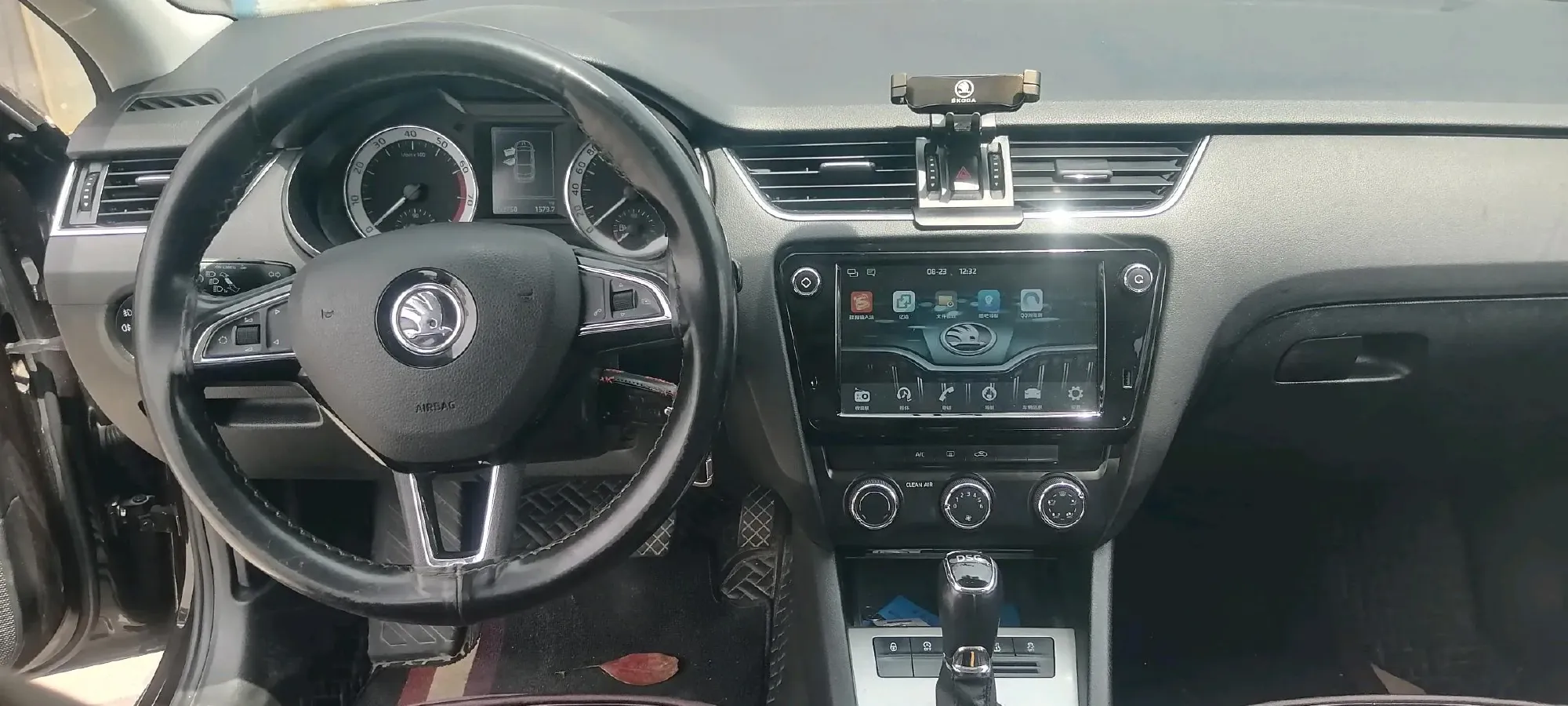 2018 Skoda Octavia 1.4T 150HP L4 7DCT,autocango,china used car exporter,china ev exporter,chinese used car exporter,chinese used ev exporter