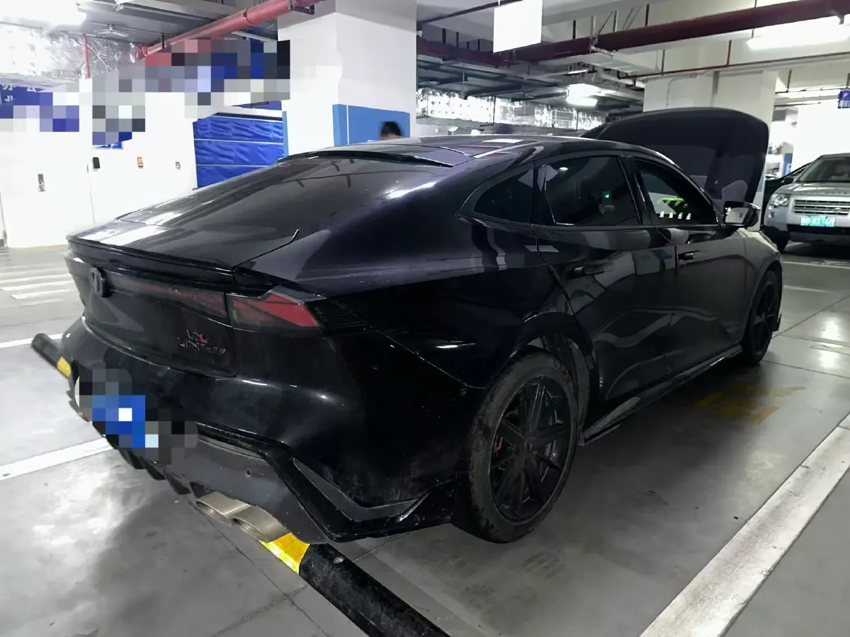 2022 ChangAn UNI-V 2.0T 233HP L4 8AT,autocango,china used car exporter,china ev exporter,chinese used car exporter,chinese used ev exporter