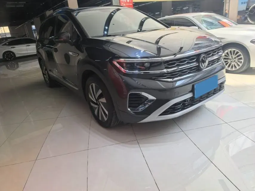 2022 Volkswagen Talagon 2.0T 220HP L4 7DCT,autocango,china used car exporter,china ev exporter,chinese used car exporter,chinese used ev exporter
