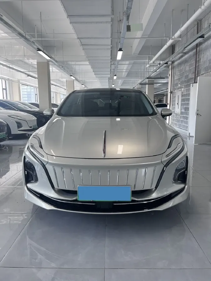 2024 HongQi E-QM5 BEV 72KWH,autocango,china used car exporter,china ev exporter,chinese used car exporter,chinese used ev exporter