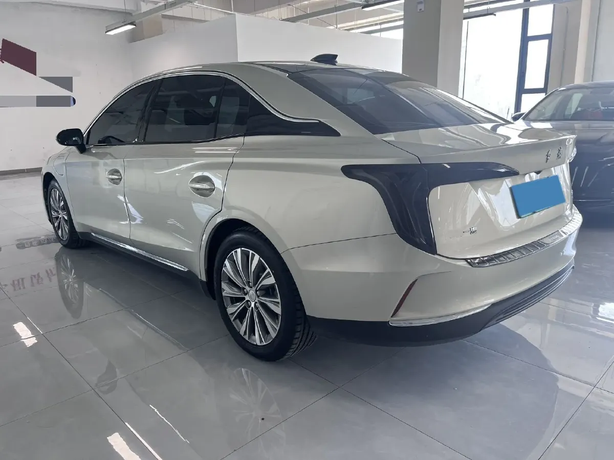 2024 HongQi E-QM5 BEV 72KWH,autocango,china used car exporter,china ev exporter,chinese used car exporter,chinese used ev exporter