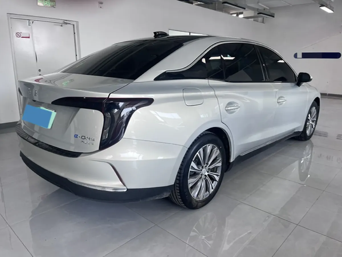 2024 HongQi E-QM5 BEV 72KWH,autocango,china used car exporter,china ev exporter,chinese used car exporter,chinese used ev exporter