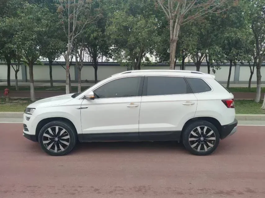 2019 Skoda Karoq 1.4T 150HP L4 7DCT,autocango,china used car exporter,china ev exporter,chinese used car exporter,chinese used ev exporter