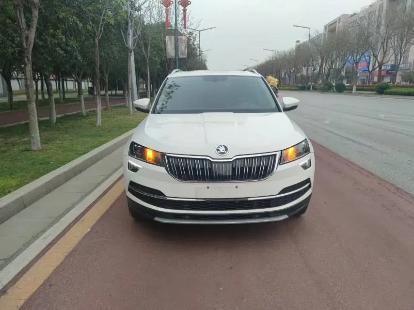 2019 Skoda Karoq 1.4T 150HP L4 7DCT,autocango,china used car exporter,china ev exporter,chinese used car exporter,chinese used ev exporter
