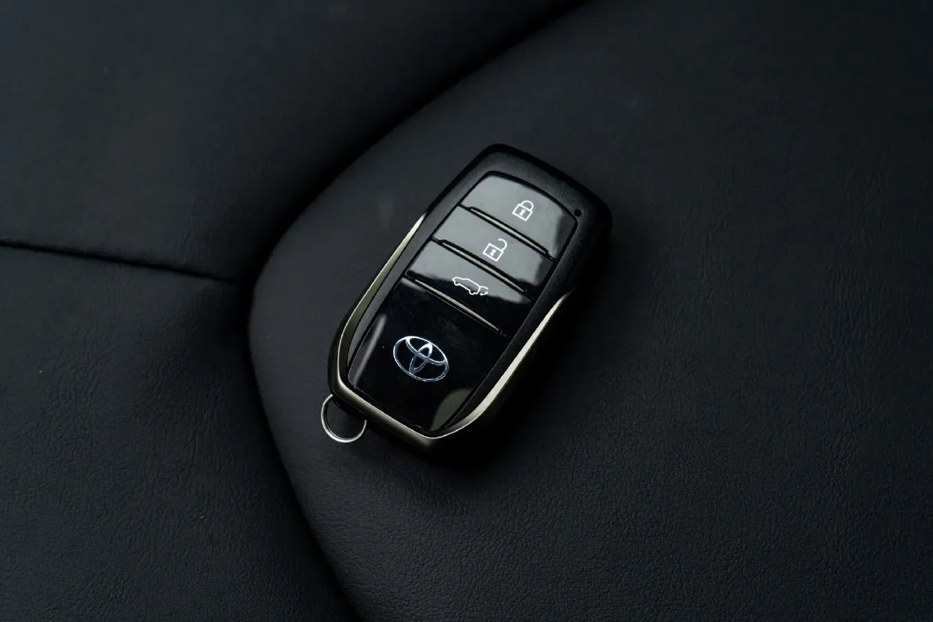 2024 Toyota Crown Kluger 2.5L 189HP L4 E-CVT Hybrid,autocango,china used car exporter,china ev exporter,chinese used car exporter,chinese used ev exporter