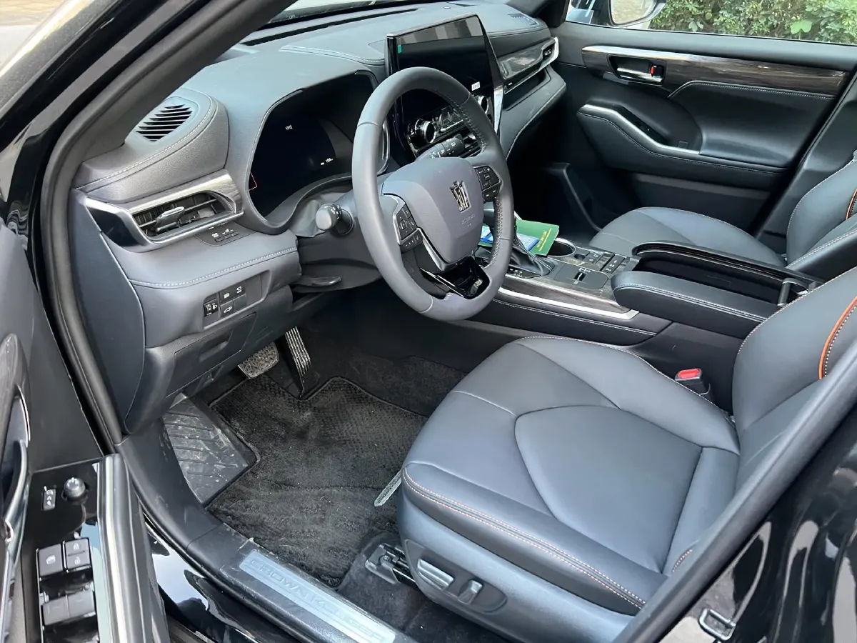 2024 Toyota Crown Kluger 2.5L 189HP L4 E-CVT Hybrid,autocango,china used car exporter,china ev exporter,chinese used car exporter,chinese used ev exporter