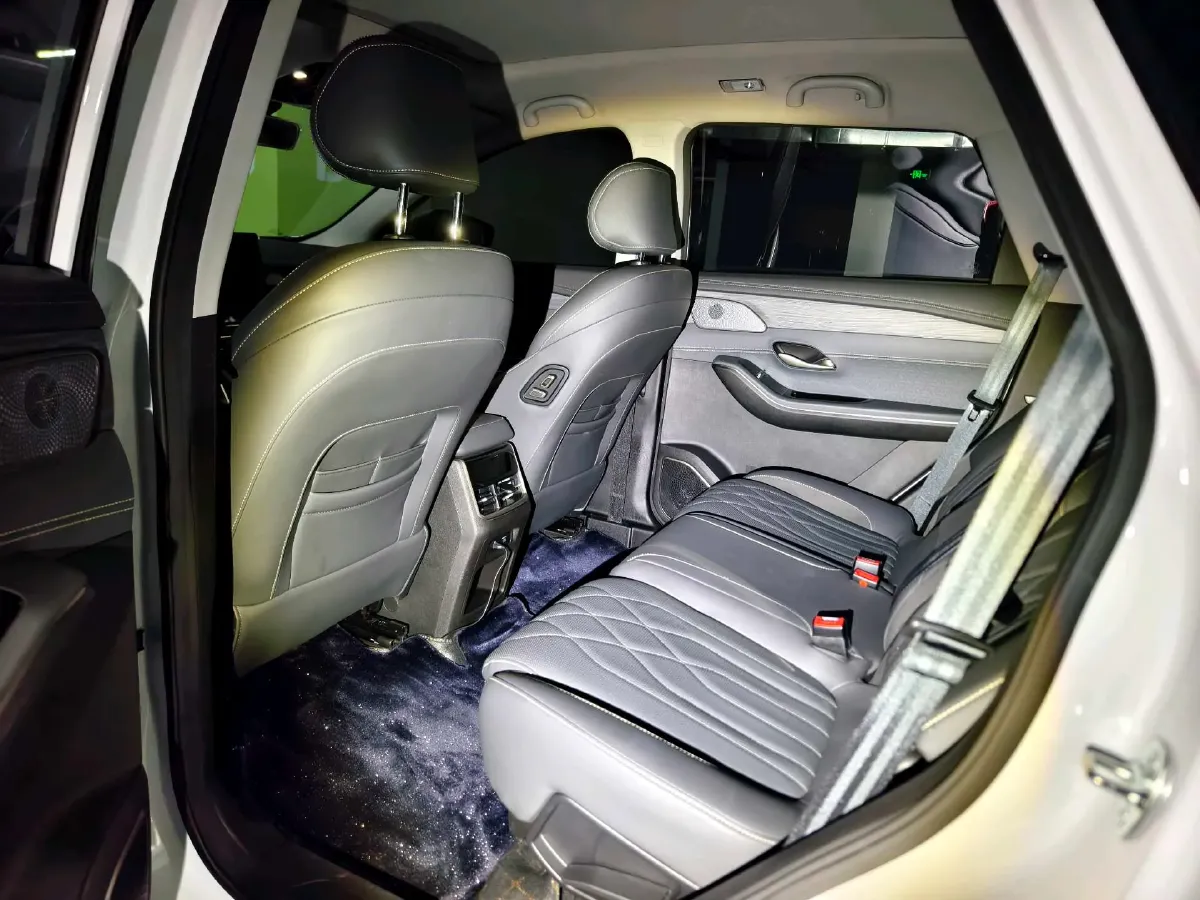 2023 Jetour Traveller 2.0T 254HP L4 7DCT,autocango,china used car exporter,china ev exporter,chinese used car exporter,chinese used ev exporter