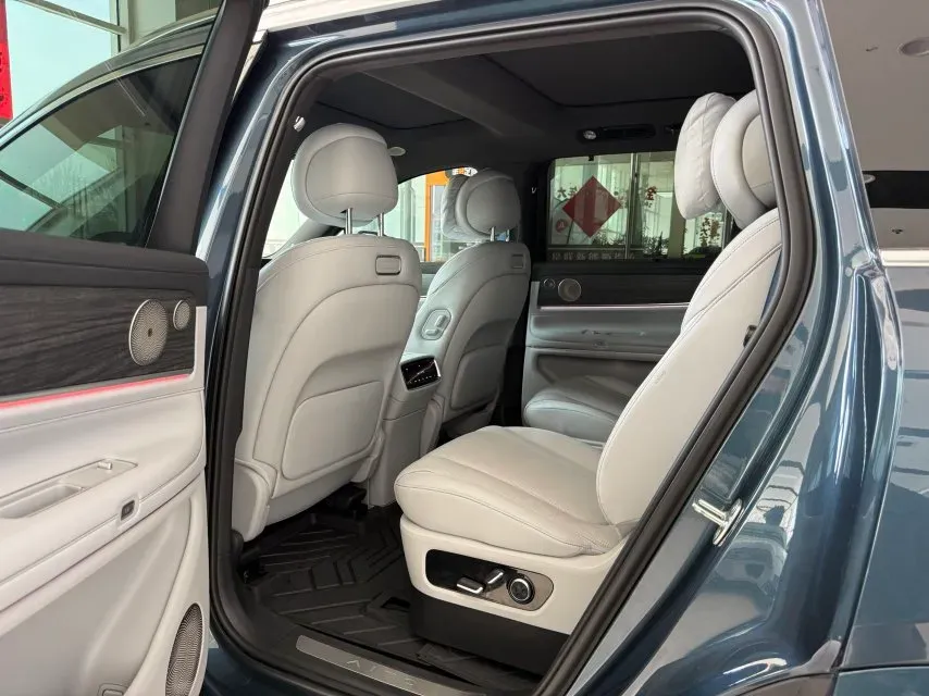 2024 AITO AITO M9 1.5T 152HP L4 REEV 42KWH,autocango,china used car exporter,china ev exporter,chinese used car exporter,chinese used ev exporter