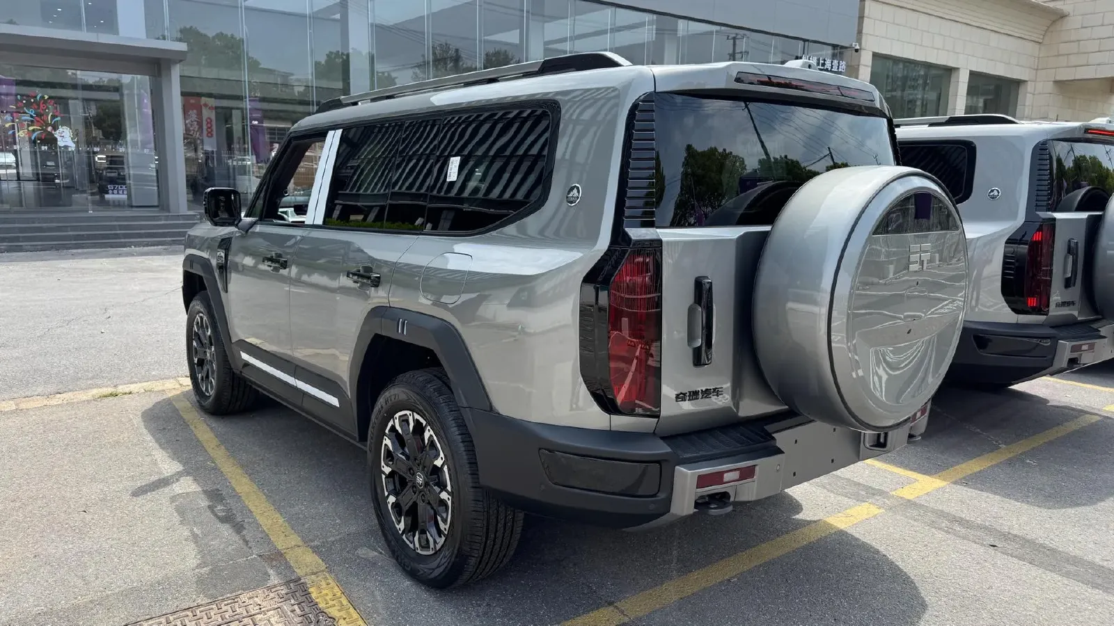 2025 Jetour Zongheng G700 2.0T 211HP L4 2DHT PHEV,autocango,china used car exporter,china ev exporter,chinese used car exporter,chinese used ev exporter