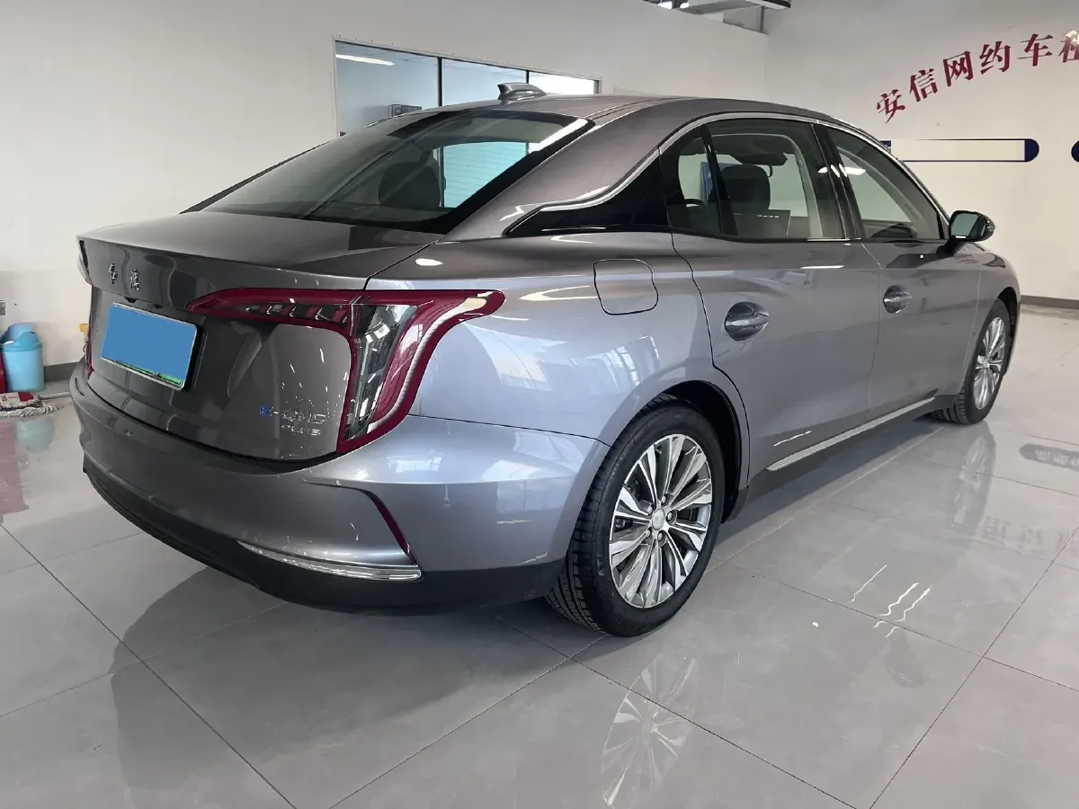 2024 HongQi E-QM5 BEV 72KWH,autocango,china used car exporter,china ev exporter,chinese used car exporter,chinese used ev exporter