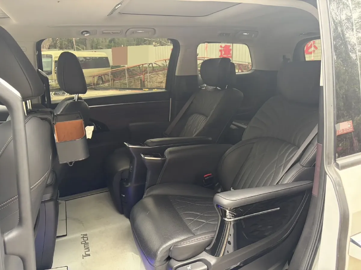 2024 GAC Trumpchi M8 2.0T 252HP L4 8AT,autocango,china used car exporter,china ev exporter,chinese used car exporter,chinese used ev exporter