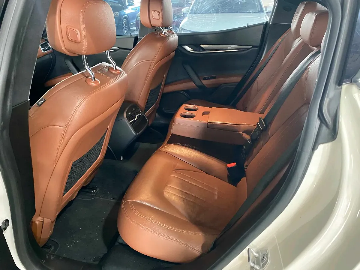 2019 Maserati Ghibli 3.0T 350HP V6 8AT,autocango,china used car exporter,china ev exporter,chinese used car exporter,chinese used ev exporter