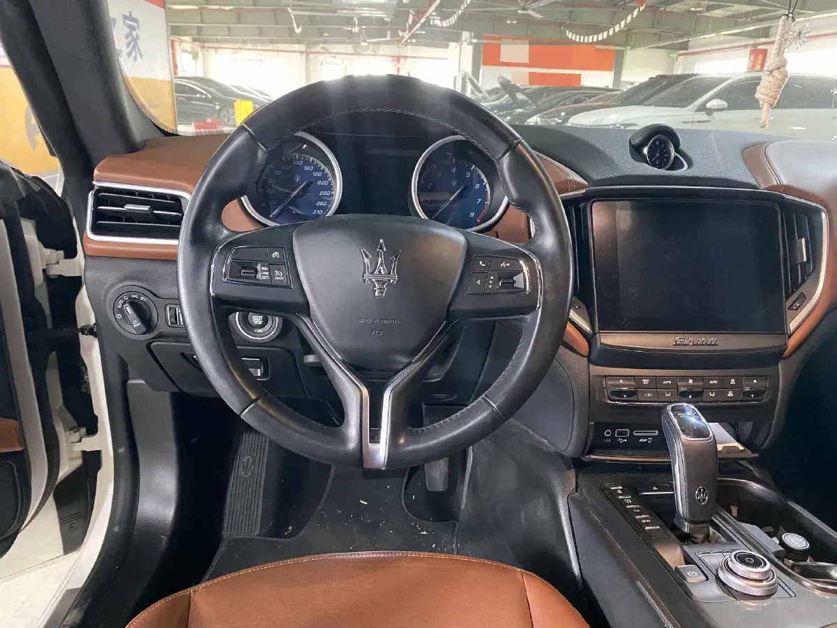2019 Maserati Ghibli 3.0T 350HP V6 8AT,autocango,china used car exporter,china ev exporter,chinese used car exporter,chinese used ev exporter
