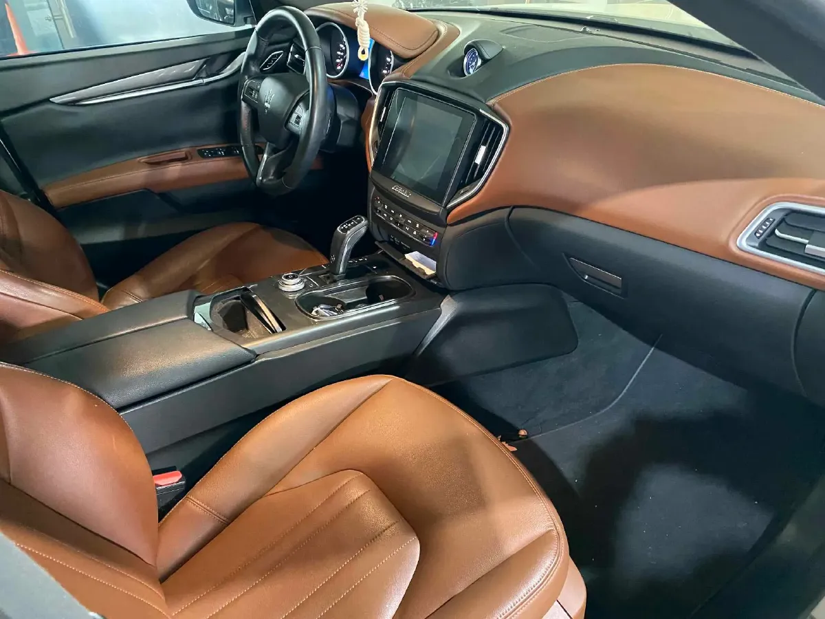 2019 Maserati Ghibli 3.0T 350HP V6 8AT,autocango,china used car exporter,china ev exporter,chinese used car exporter,chinese used ev exporter