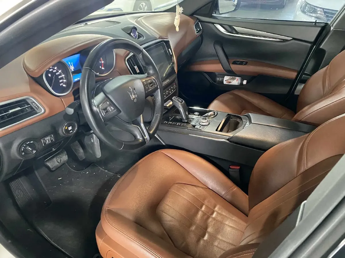 2019 Maserati Ghibli 3.0T 350HP V6 8AT,autocango,china used car exporter,china ev exporter,chinese used car exporter,chinese used ev exporter